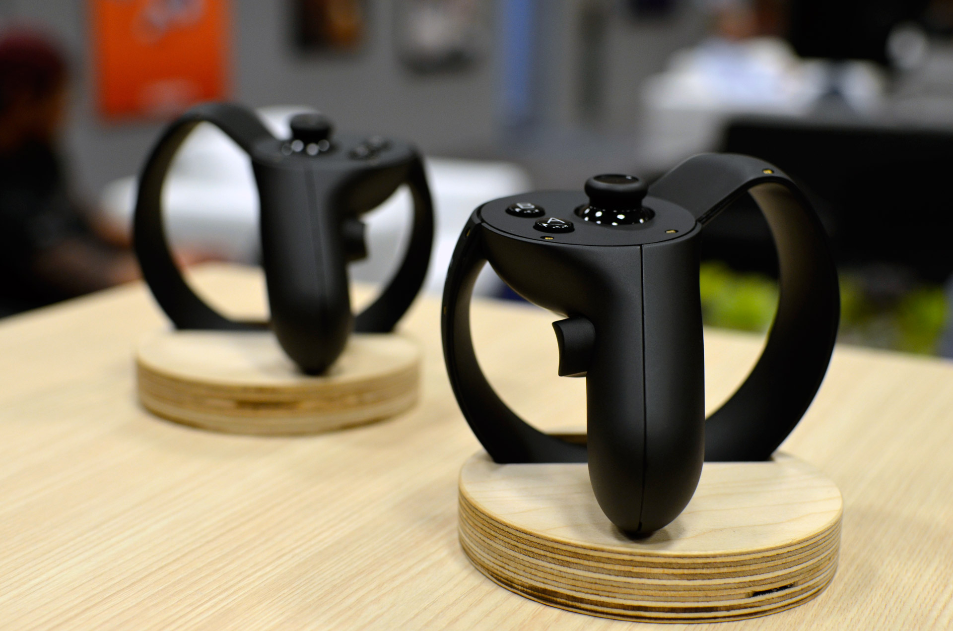oculus-touch-controller-e3-2015